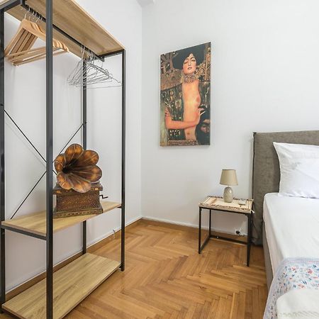 Apartament Andromar In The Heart Of Kolonaki Ateny Zewnętrze zdjęcie